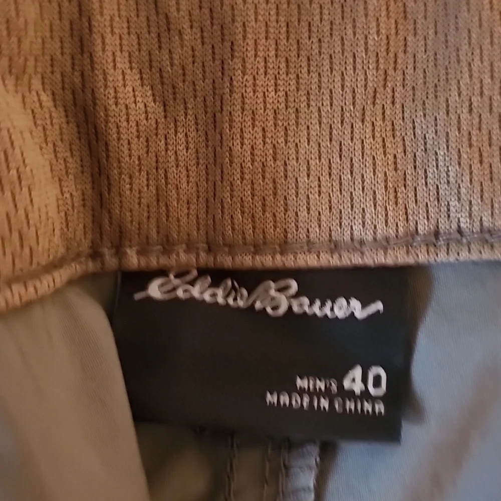 Eddie Bauer Men's Gray  Casual Shorts  Brand New